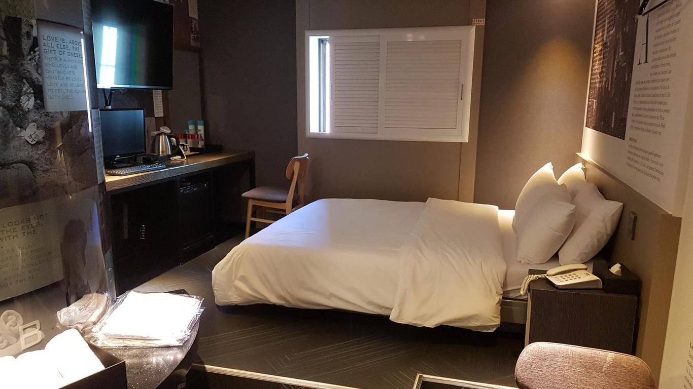 Inus Motel