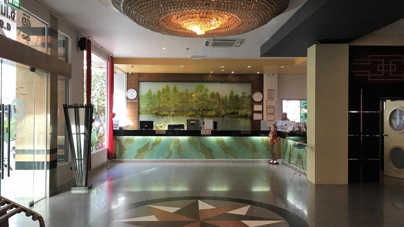 G9 Hotel