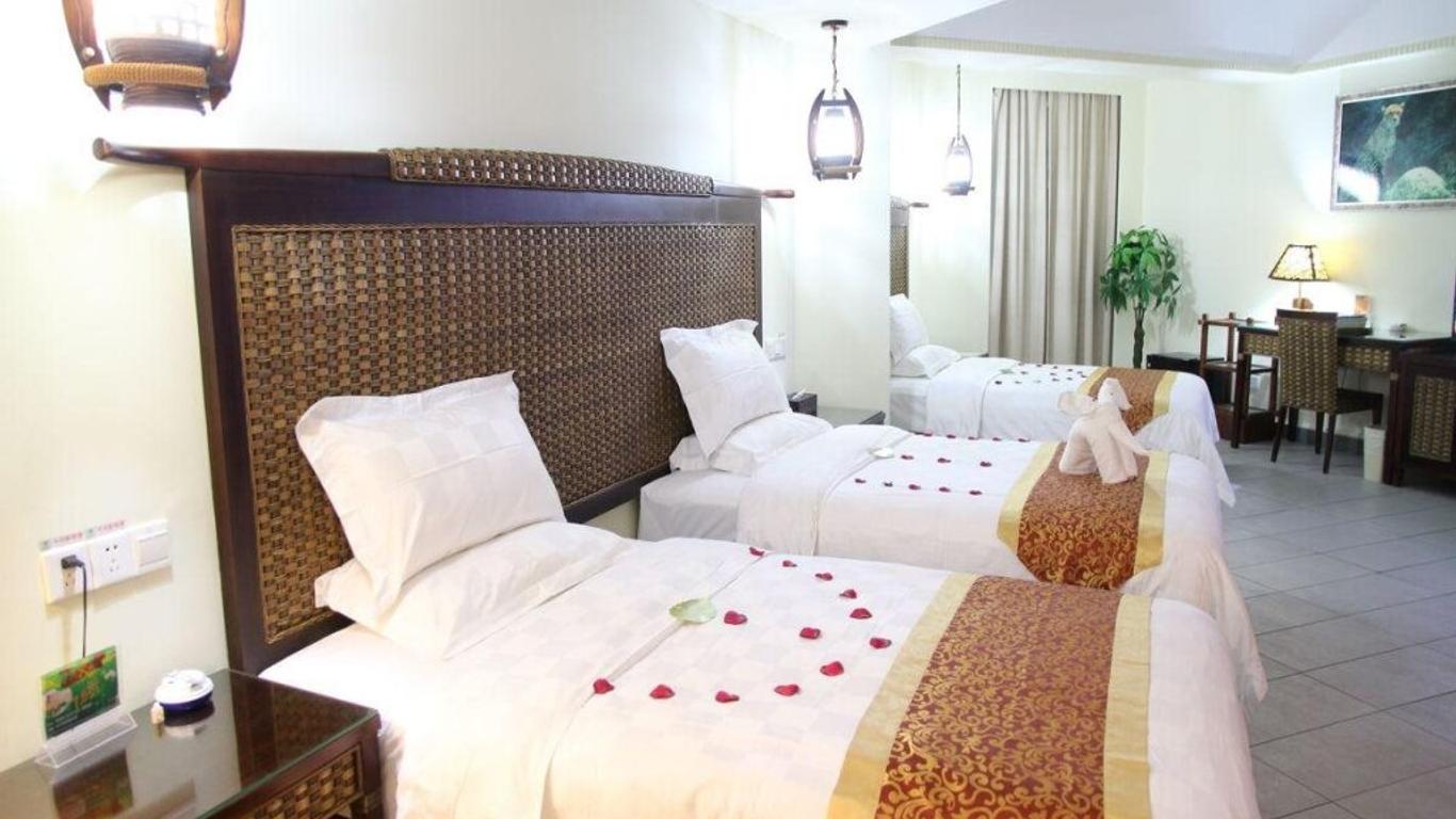 Serengeti Hotel