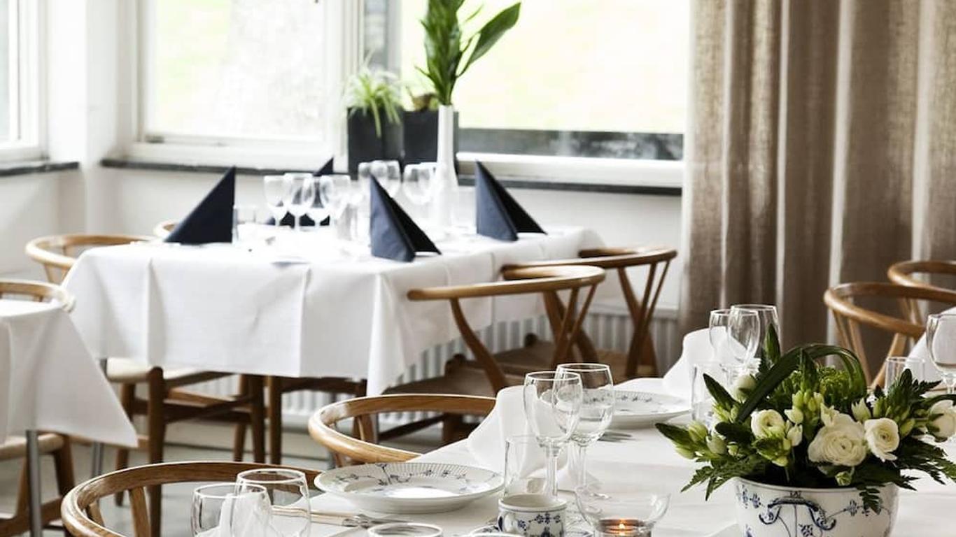 Ekebacken Hotell & Konferens