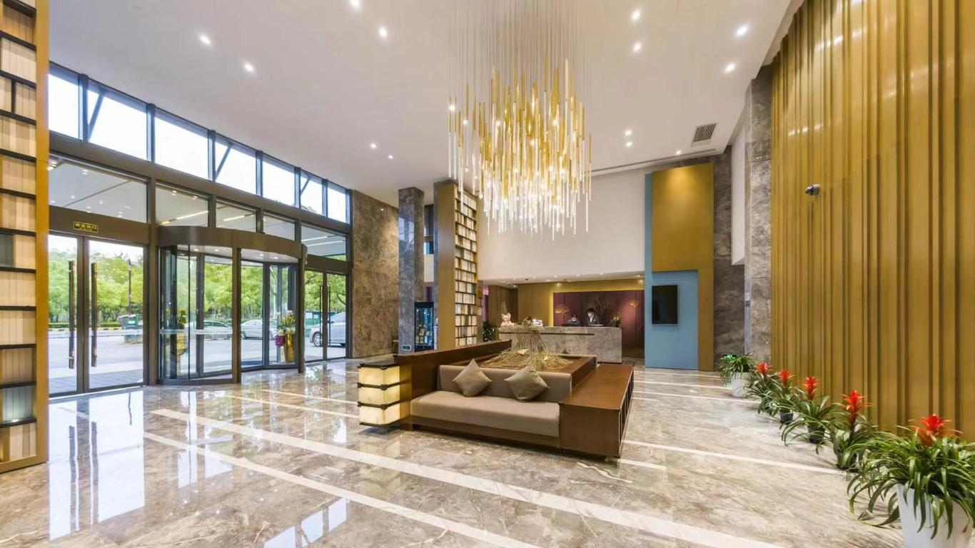 Wassim Hotel Shanghai Tourism Resort Chuansha Metro Station