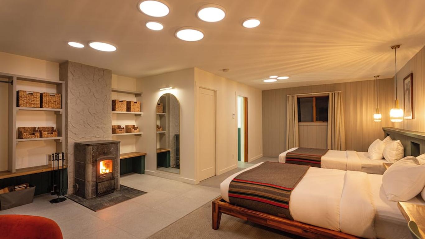 Bell 2 Lodge