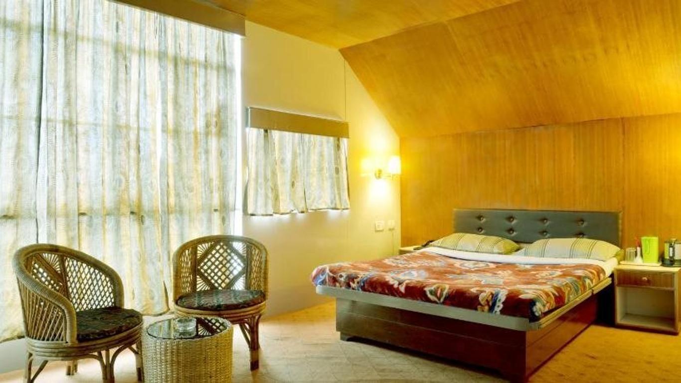 Bamboo Grove Retreat
