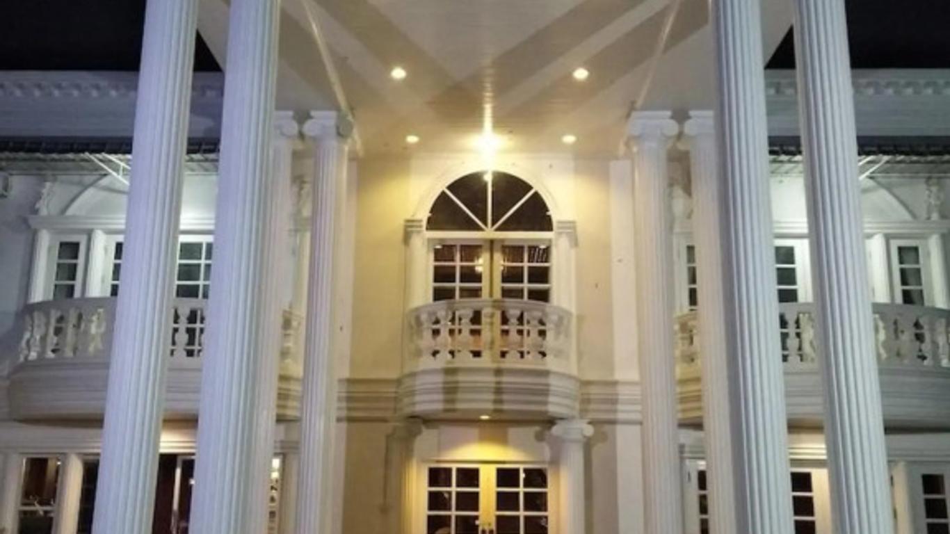 Baan Sai Thong Hotel