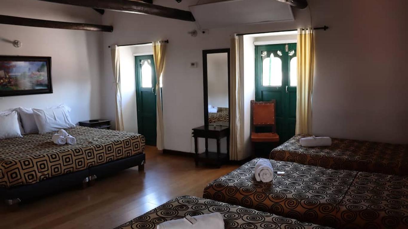 Mongui Plaza Hotel