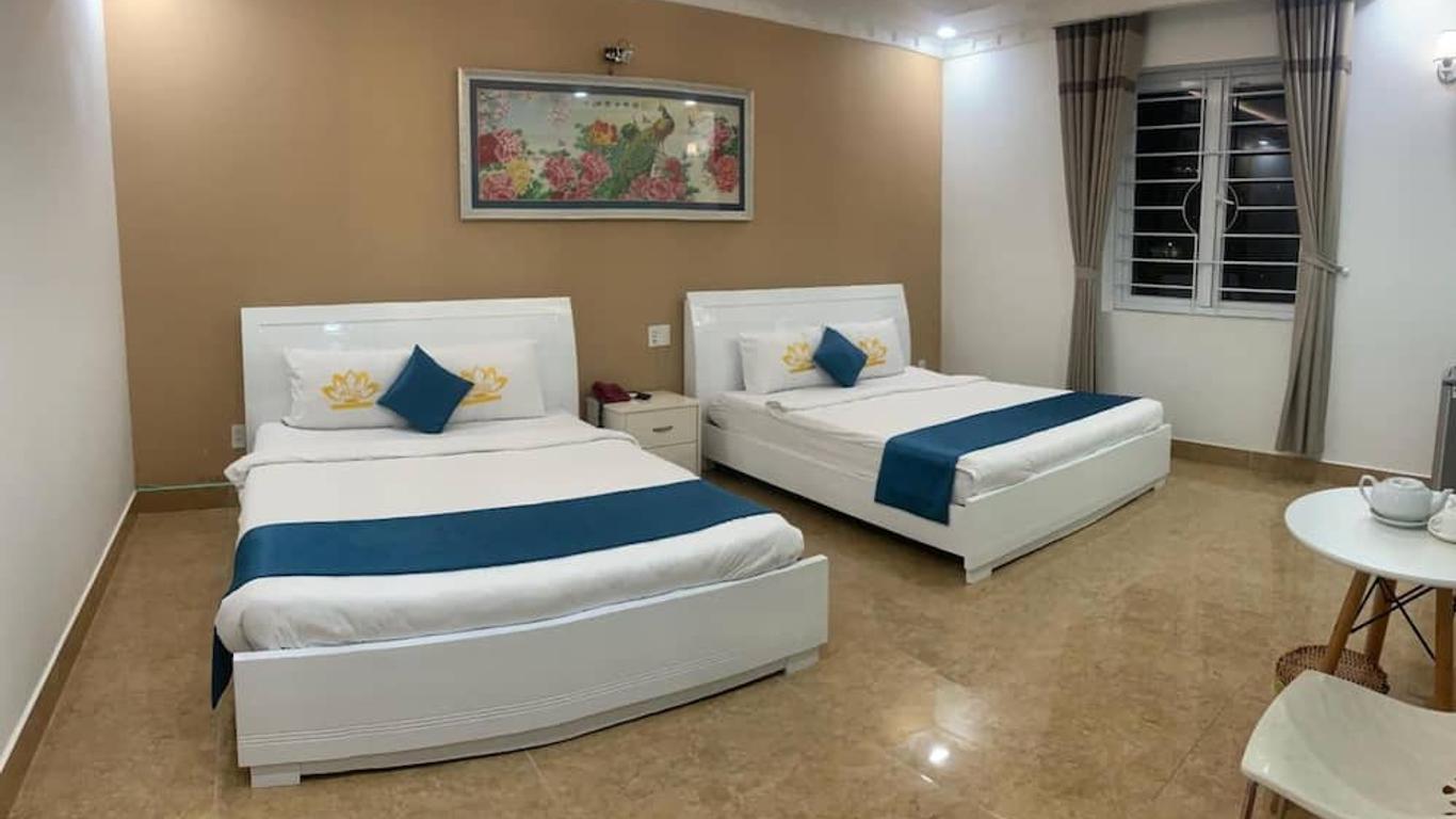 Nice Life Hotel