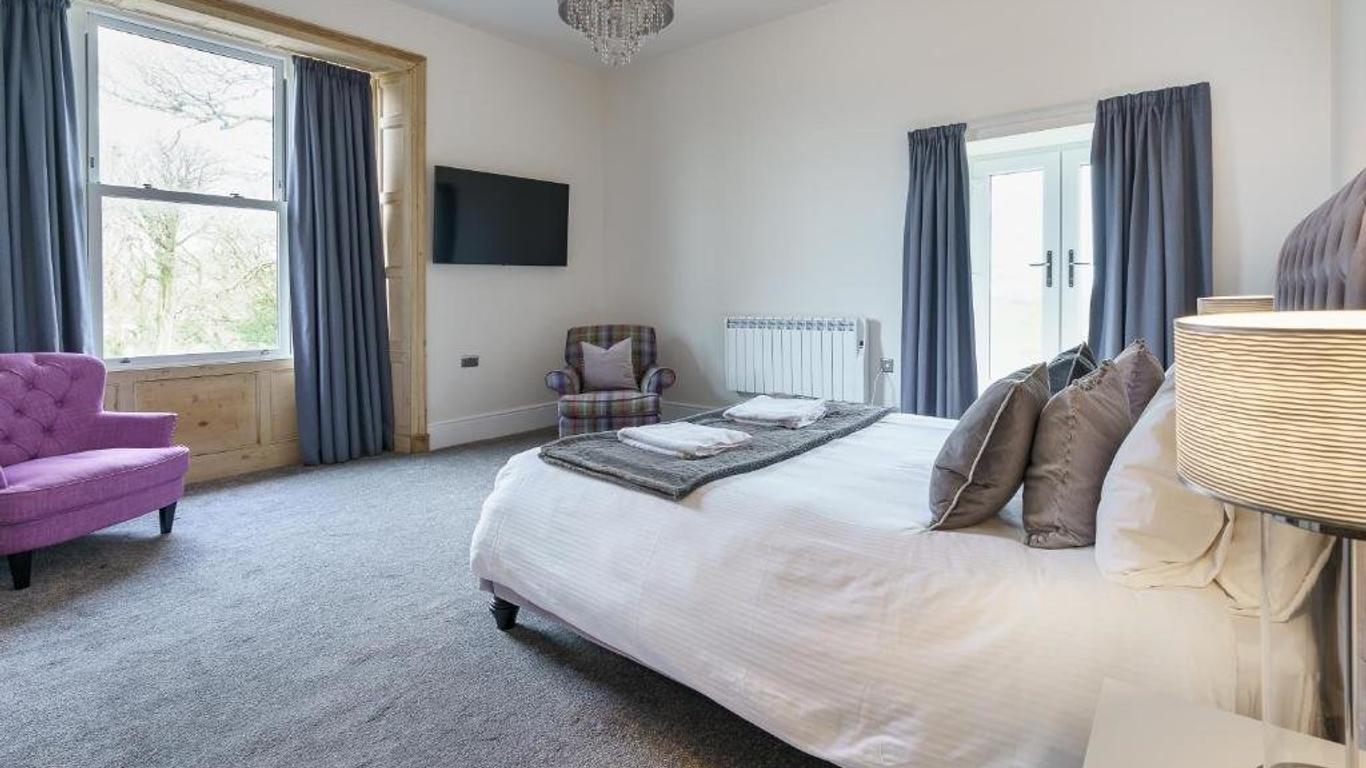 Woodlands Hall Hotel