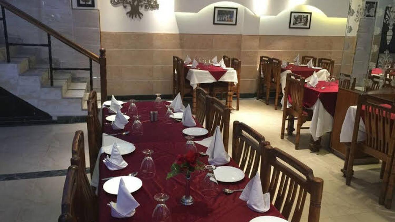 Hotel Ekant