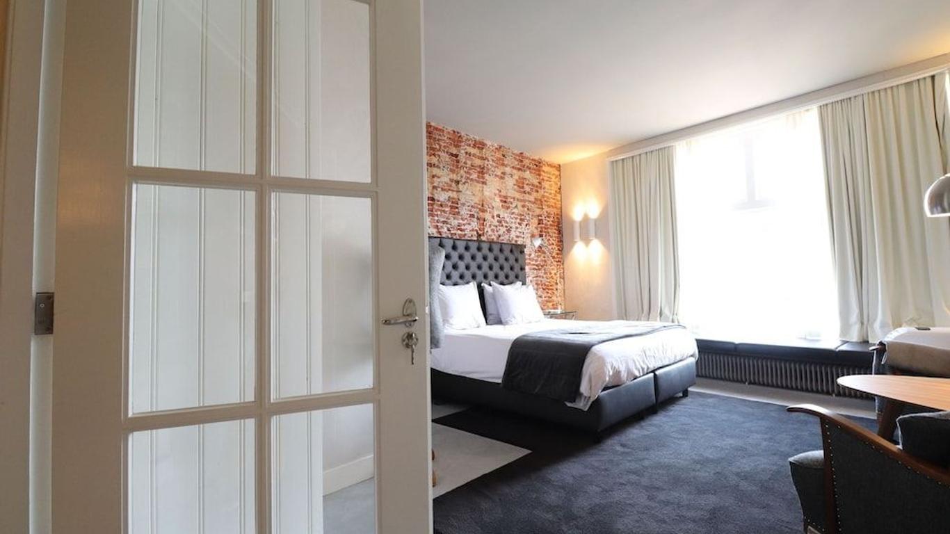 Van Der Gang Suites (Adult Only)