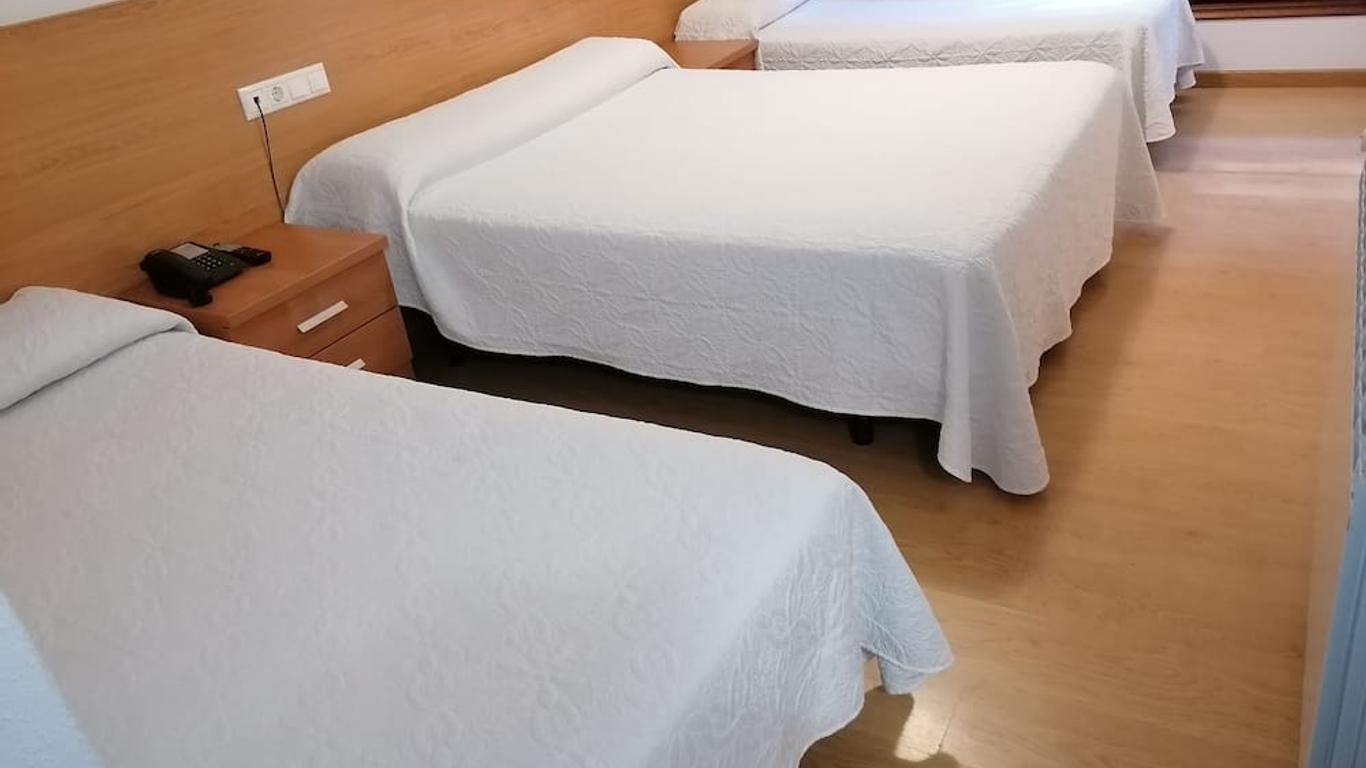 Hostal Adelia