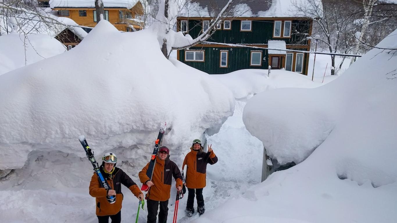 Niseko Ski Lodge - Hirafu