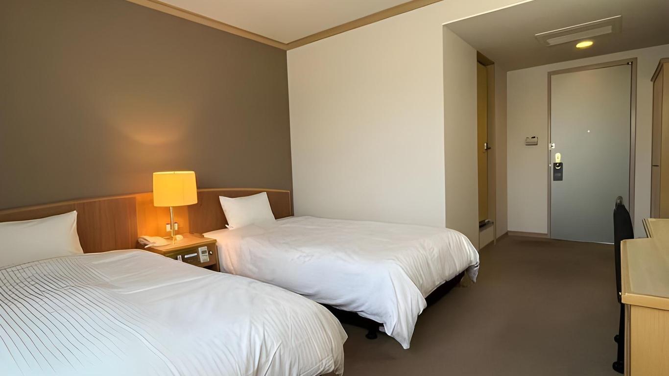 Ozu Plaza Hotel