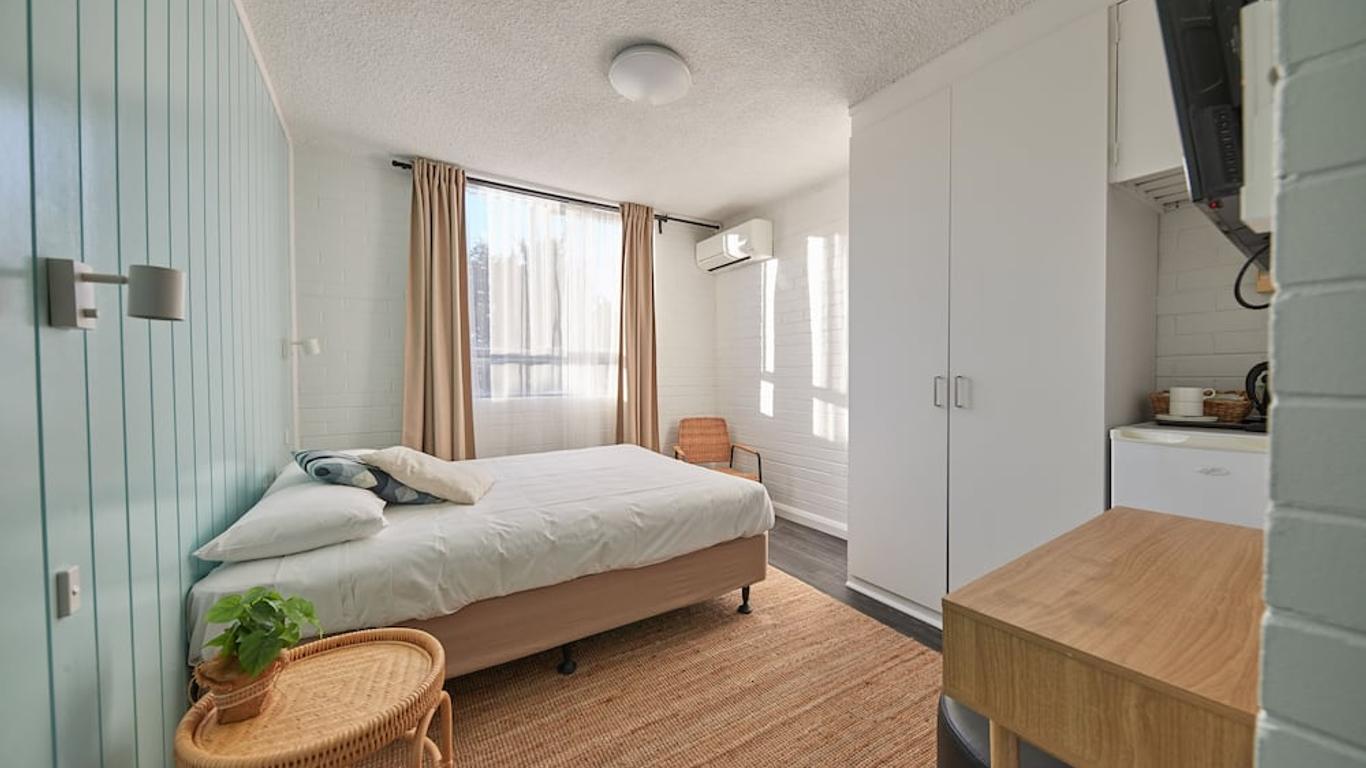 Little Coogee Hotel