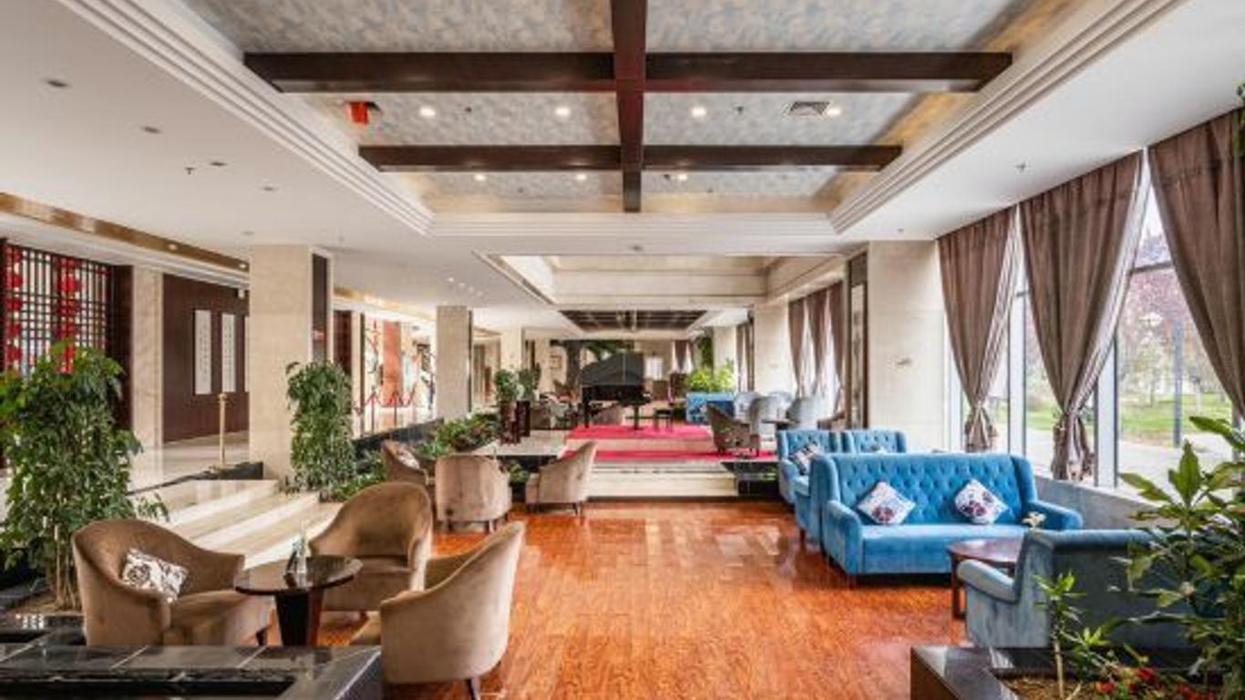 Western Airport Aviation Hotel