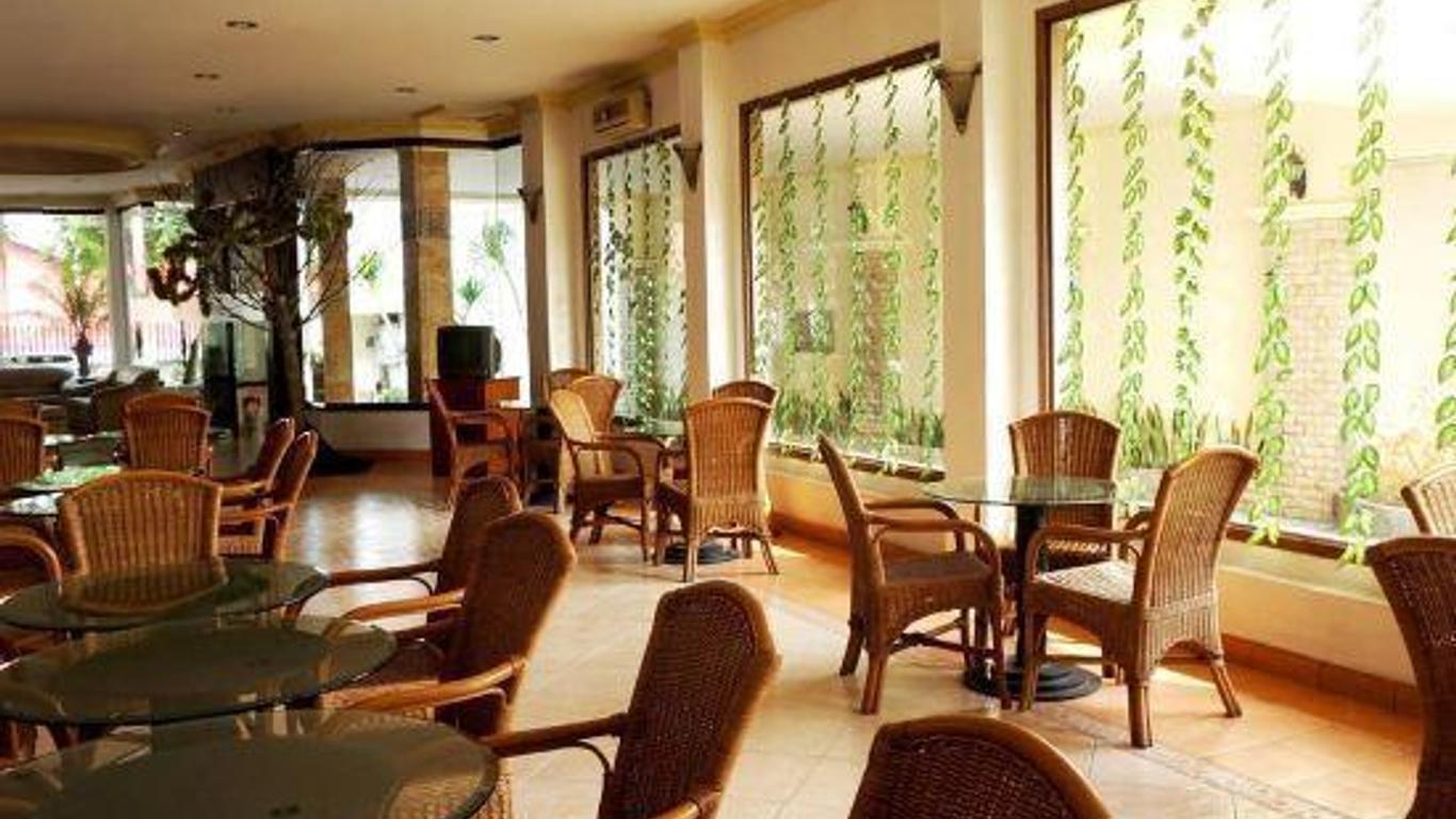 Hotel Adisurya Kediri
