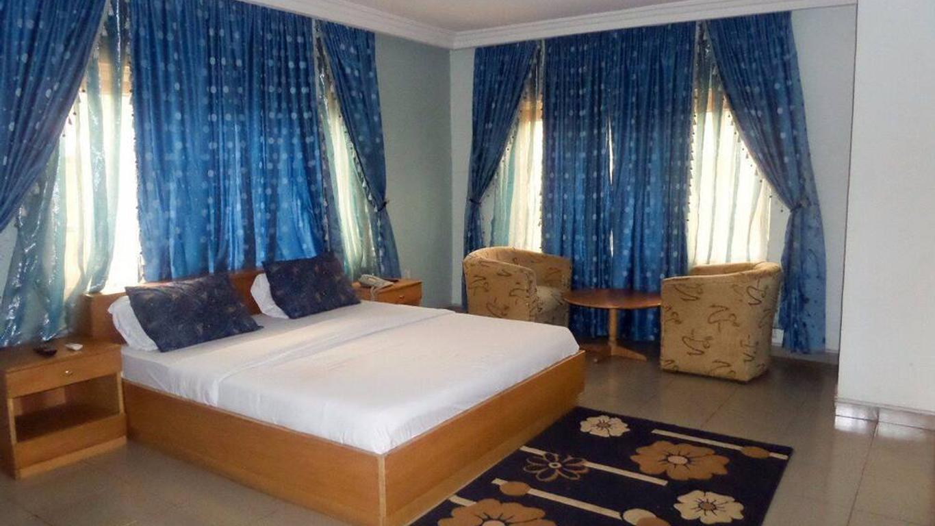 Junbic Apartment and Suites