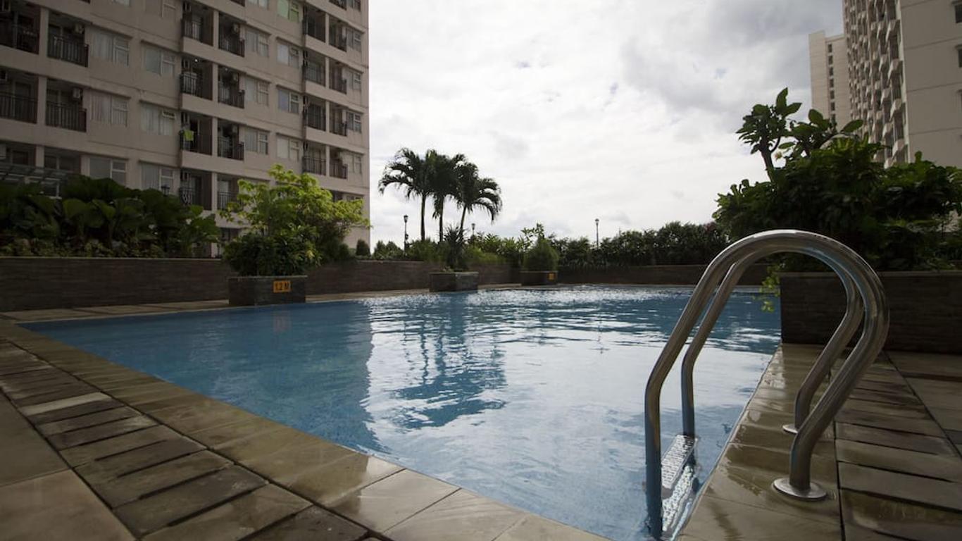 RedDoorz Apartment @ Margonda Residence 3