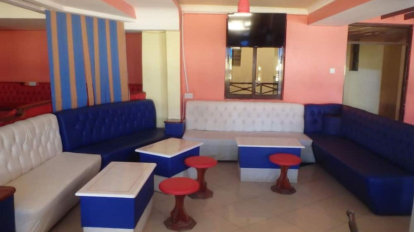 Mau Summit Hotel