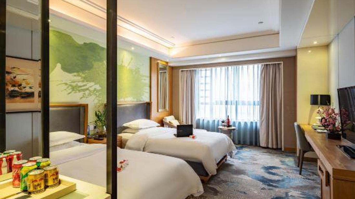 Leisure Theme Hotel