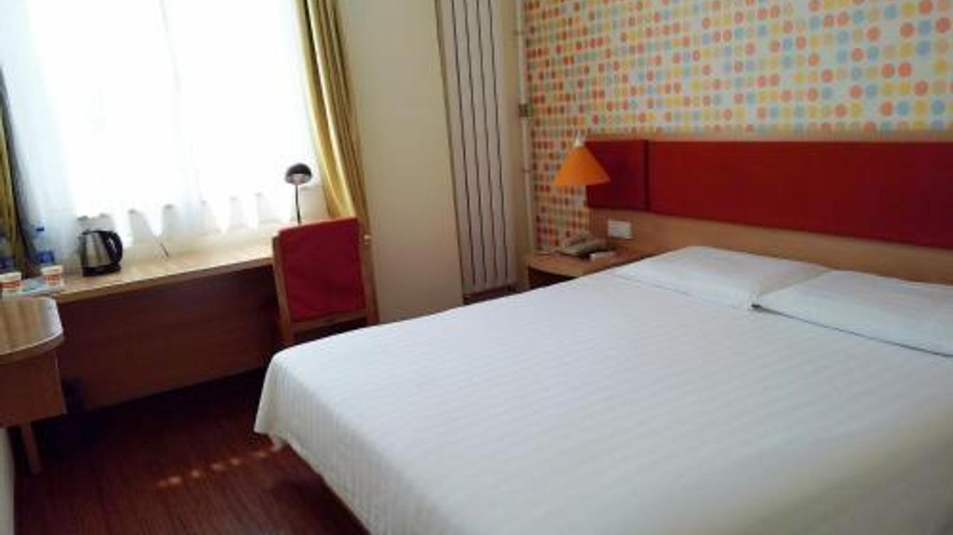 Home Inn Dalian North Railway Station