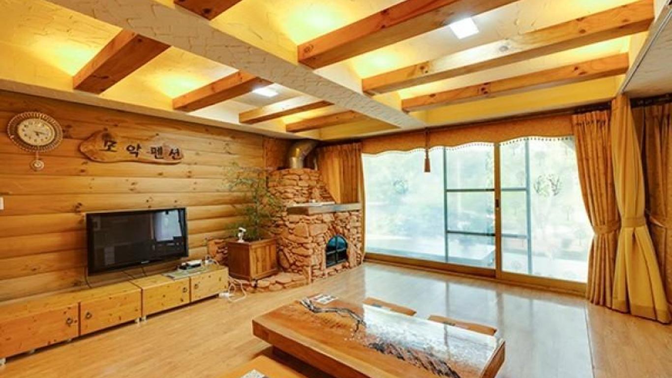 Wanju Moak Pension