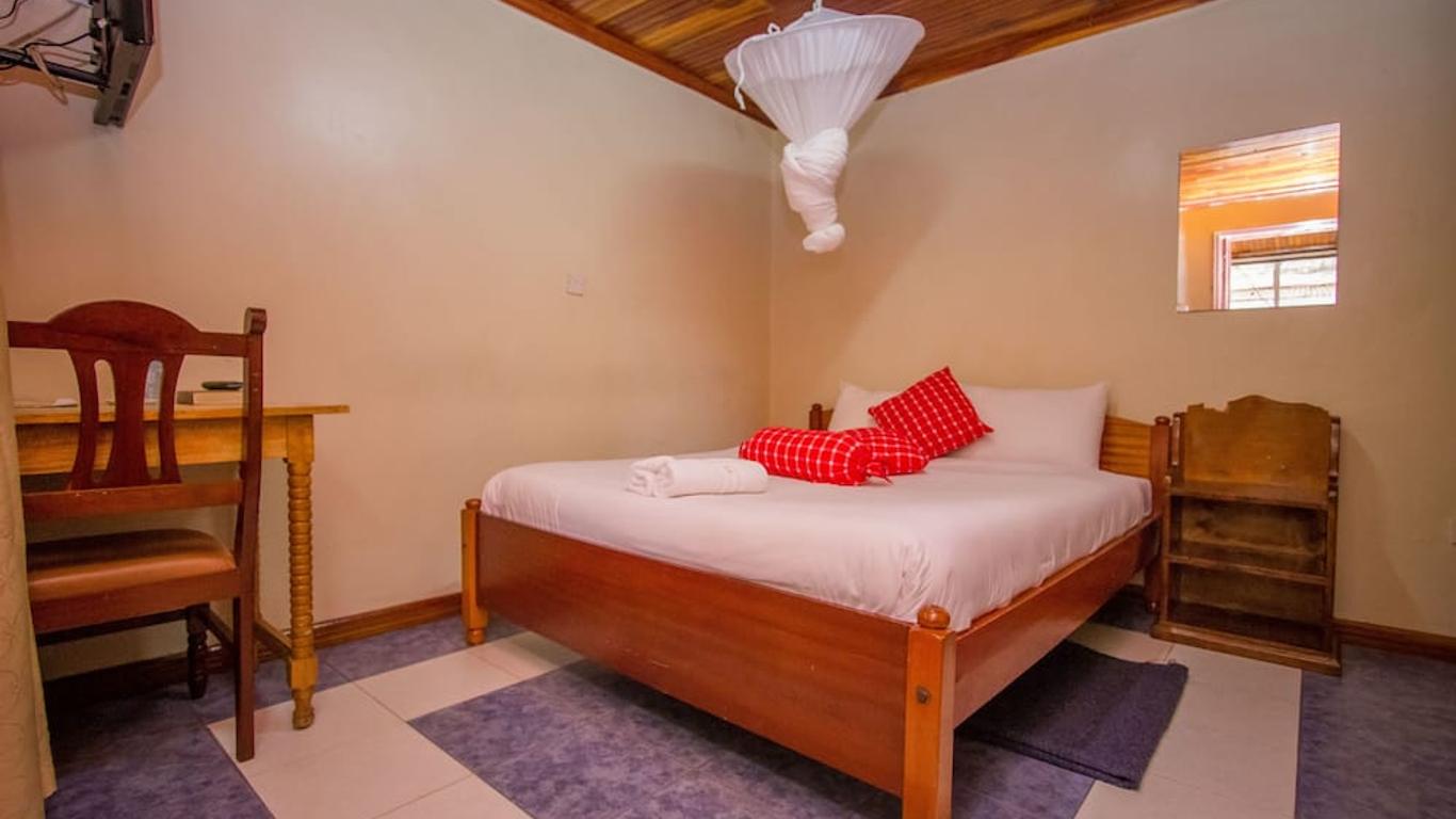 Sunshine Hotel Tengecha