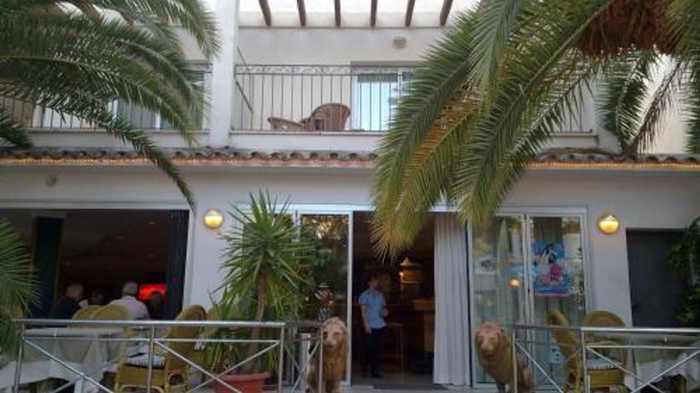 Hostal Leo D'or