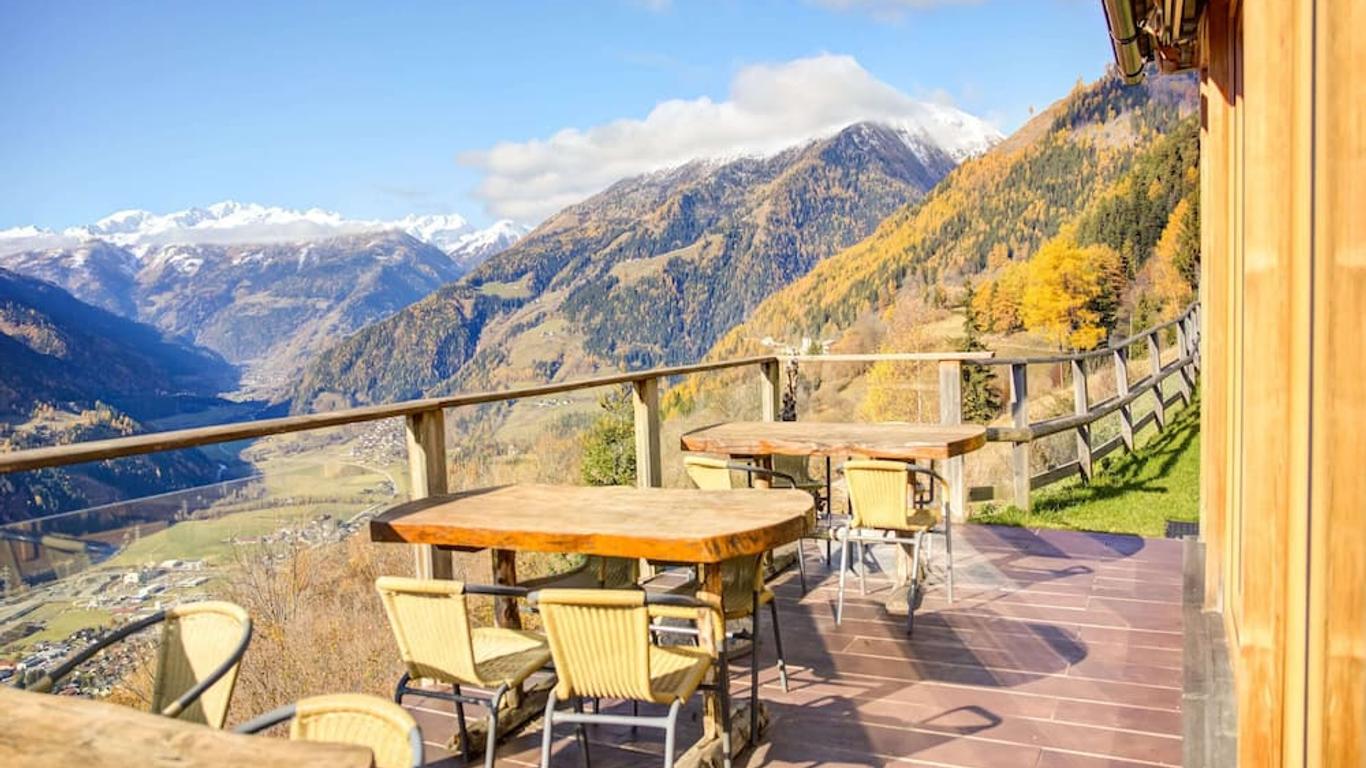 Spacious Holiday Home in Obervellach im Mölltal With Garden