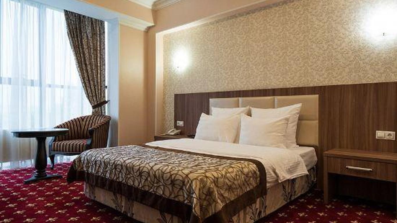 Mask Business Hotel