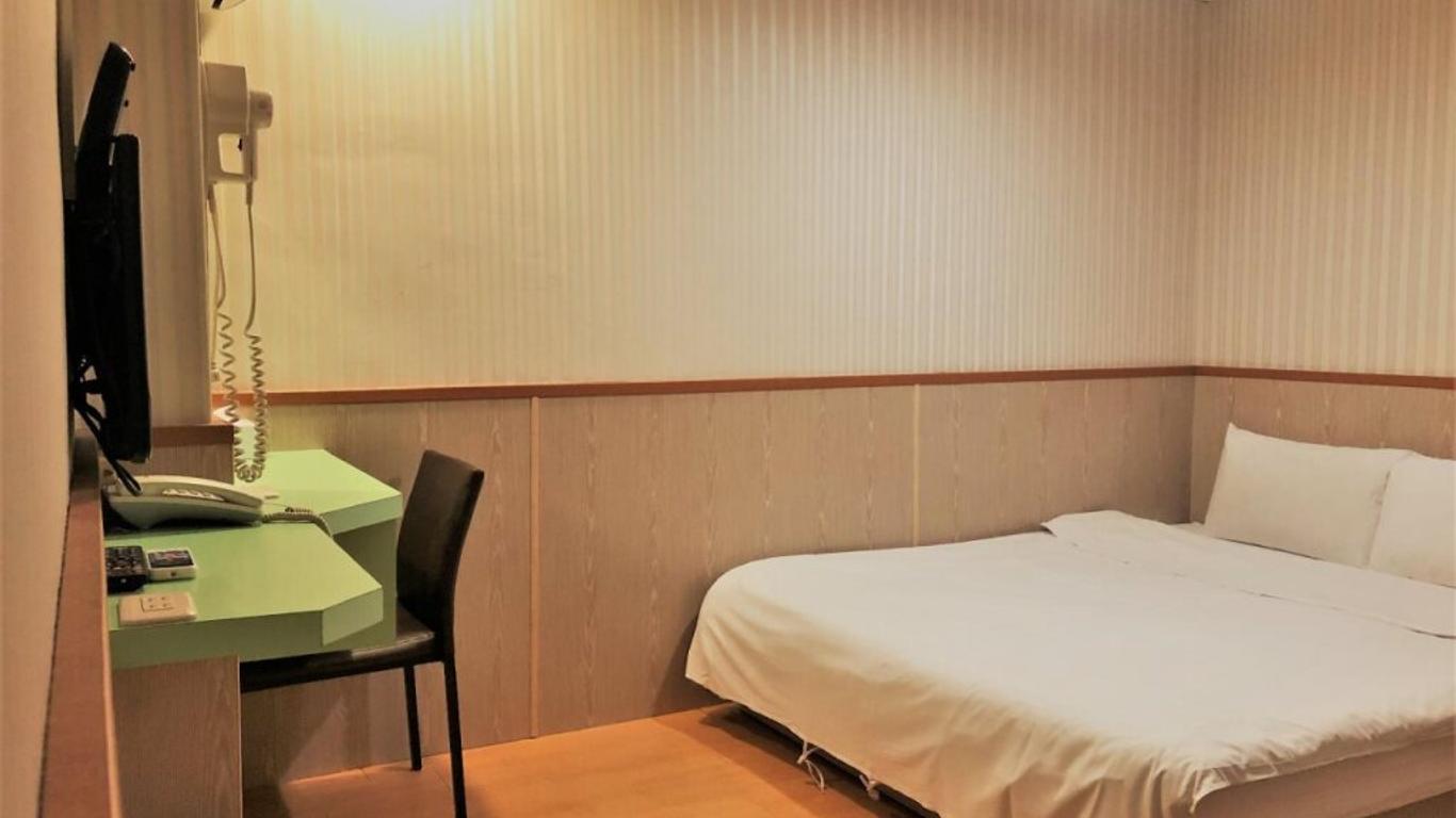 Ying Lun Hotel
