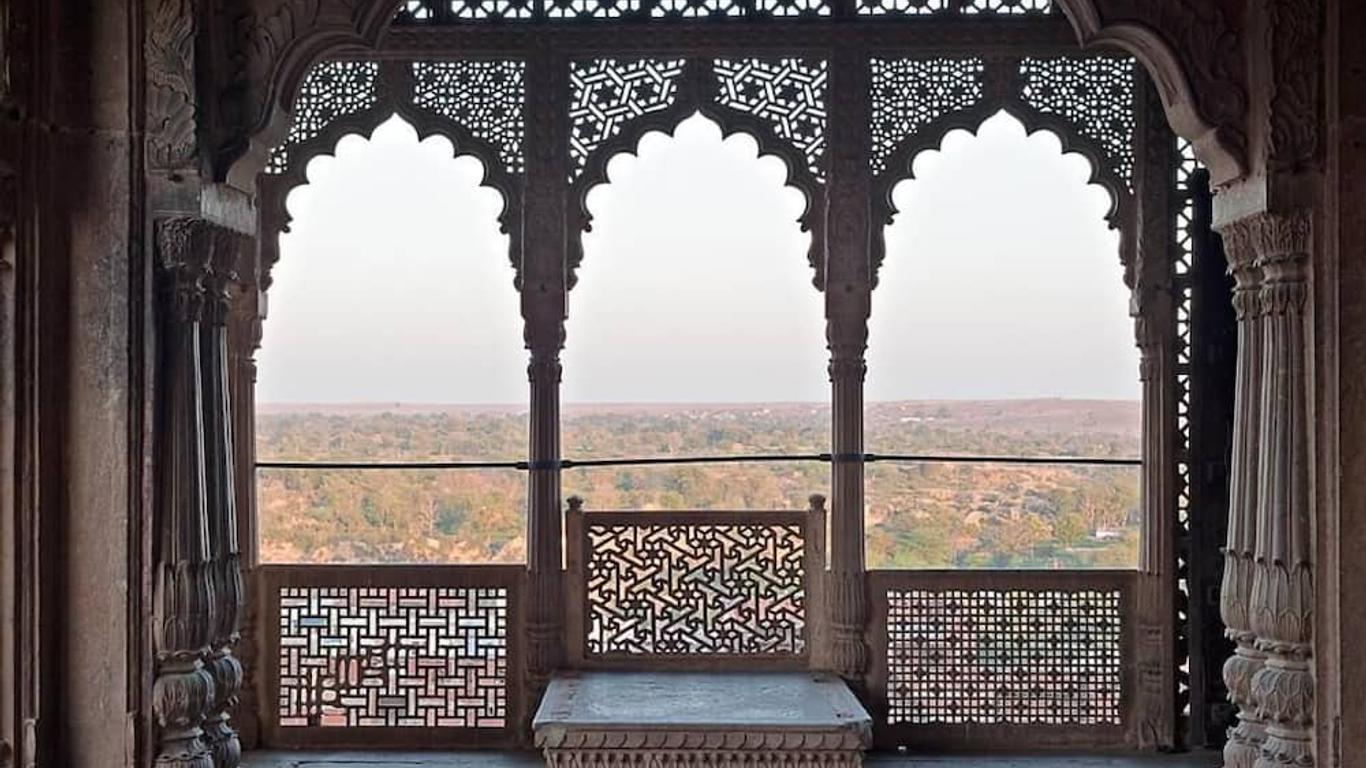 Bhanwar Vilas Palace