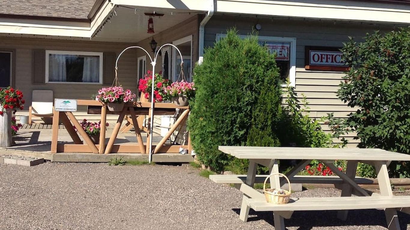 Wanakena Motel
