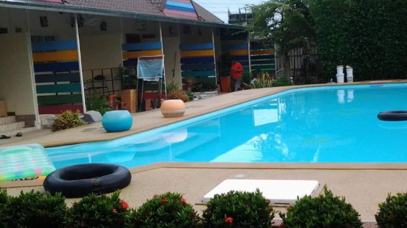 7 Colors House
