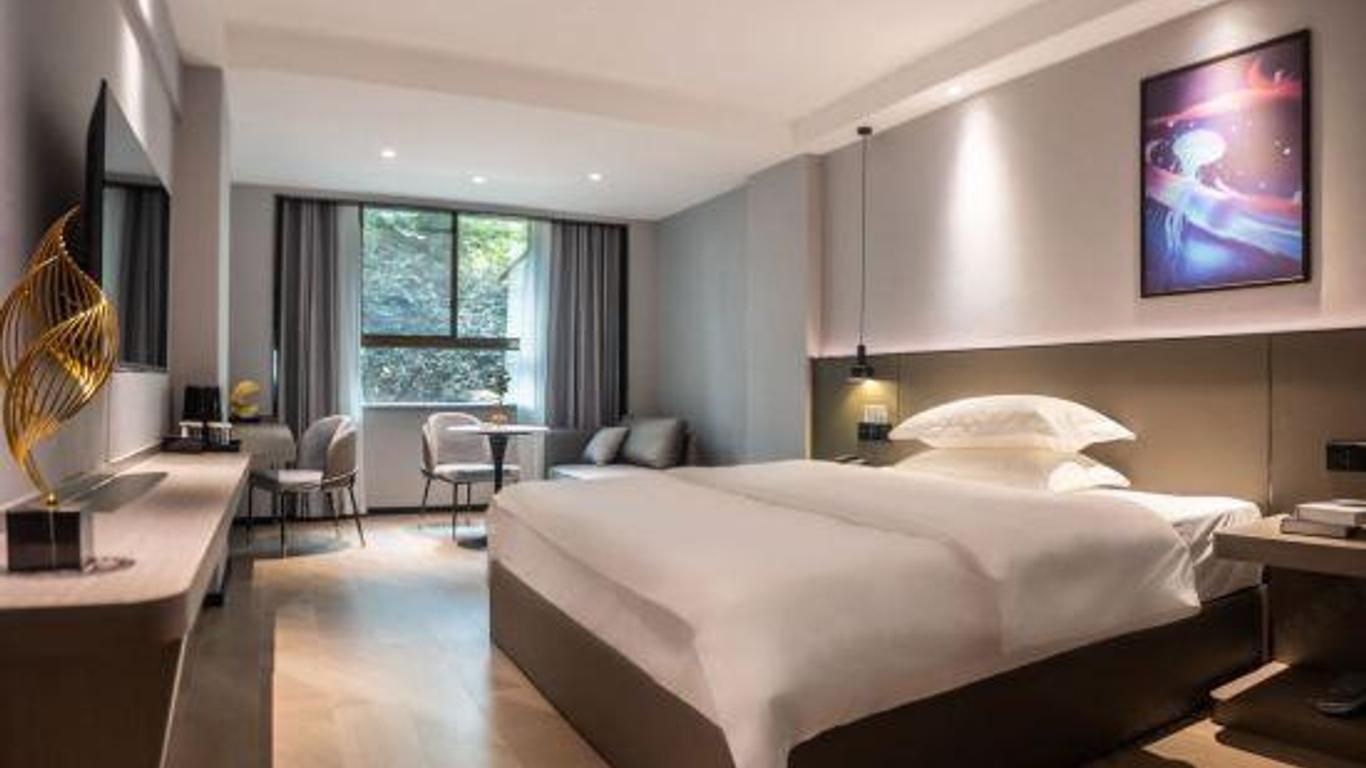 Huaihua Fengdan Hotel