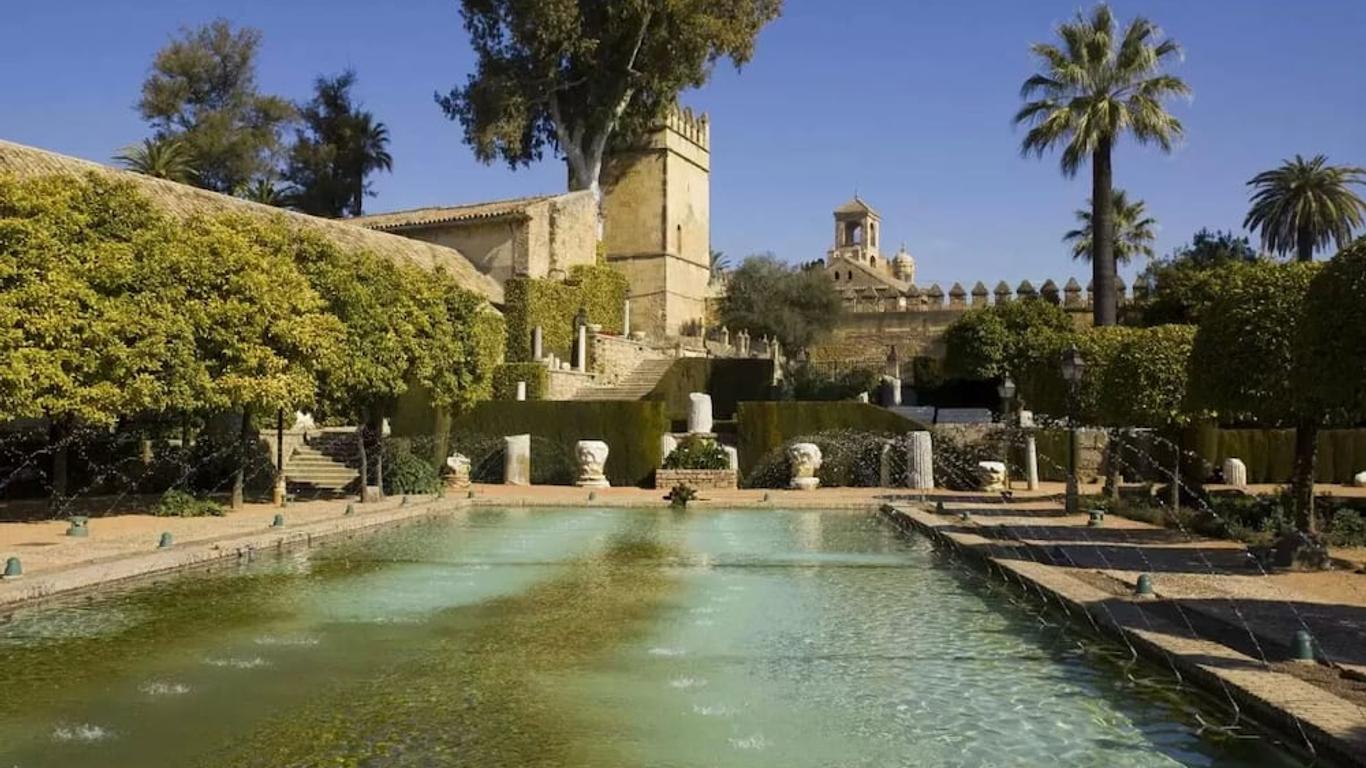 Hostal Alcazar I