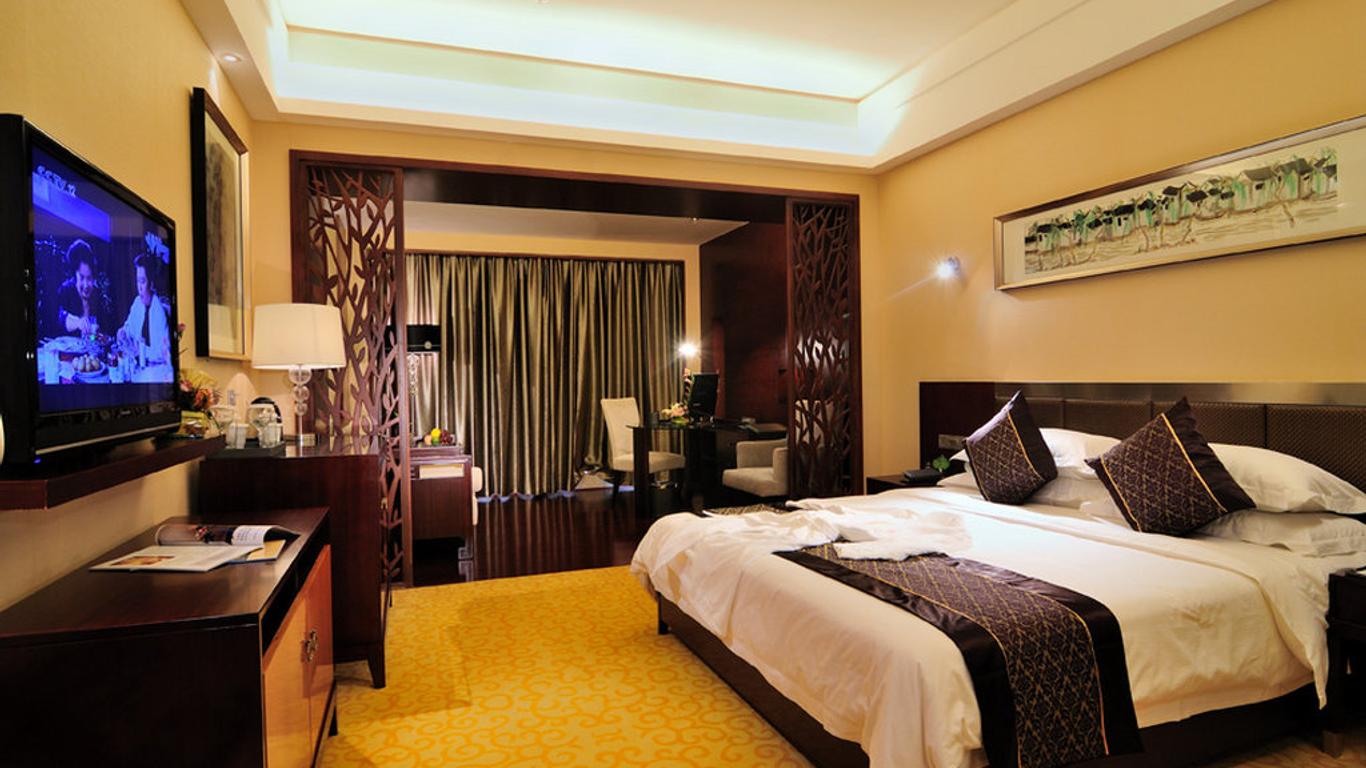 Crystal Hotel