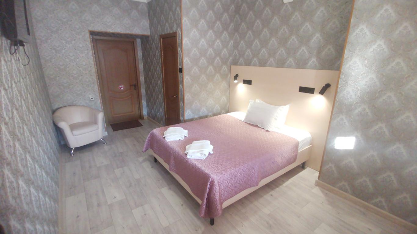 Shanghai Hotel