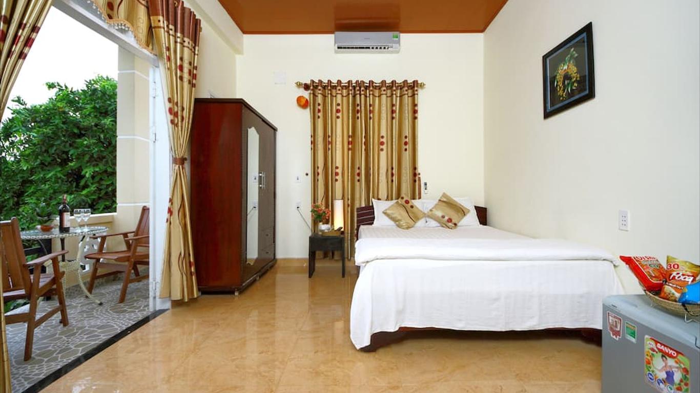 Strawberry Garden Homestay