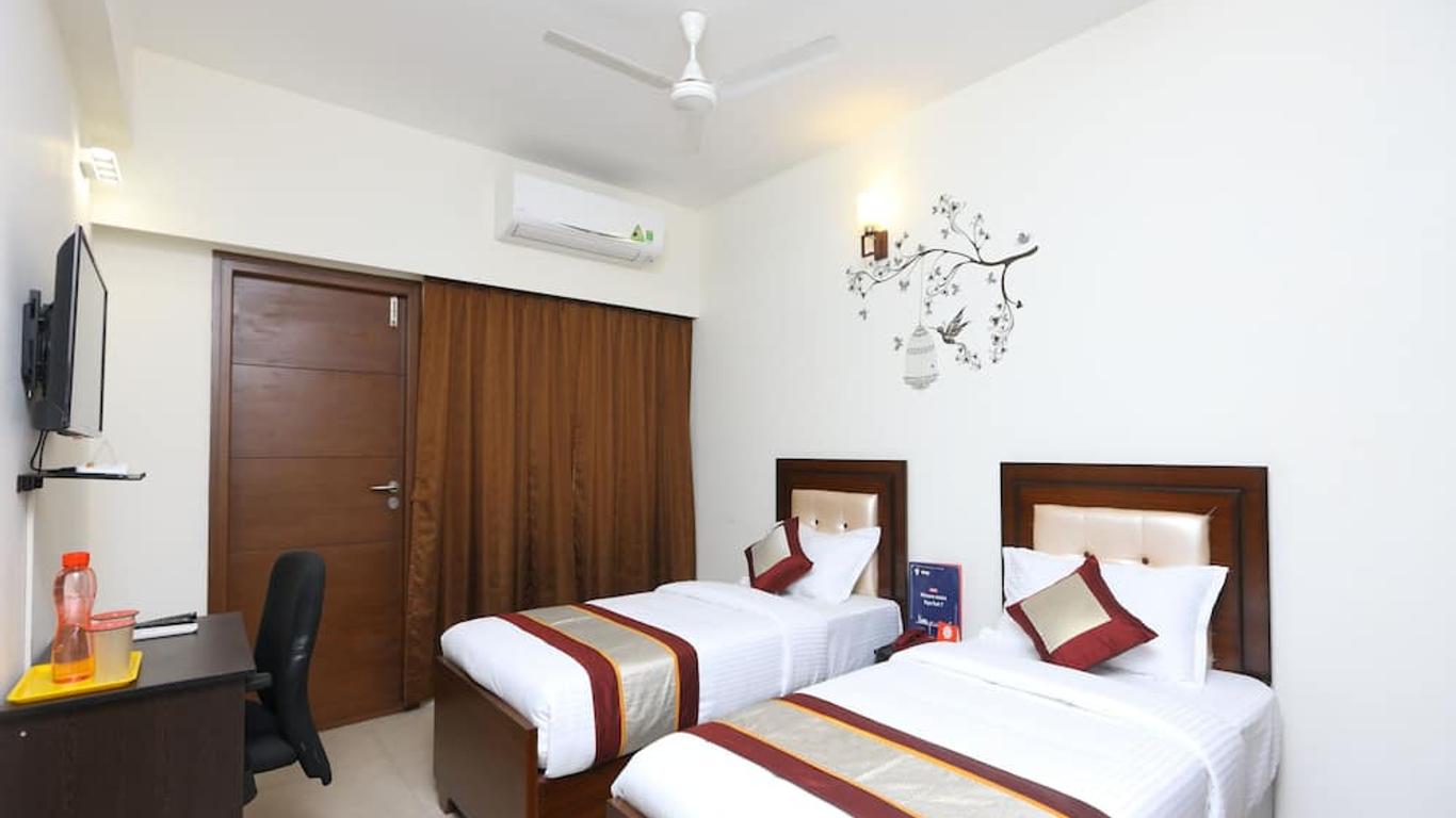OYO 12368 Day Inn