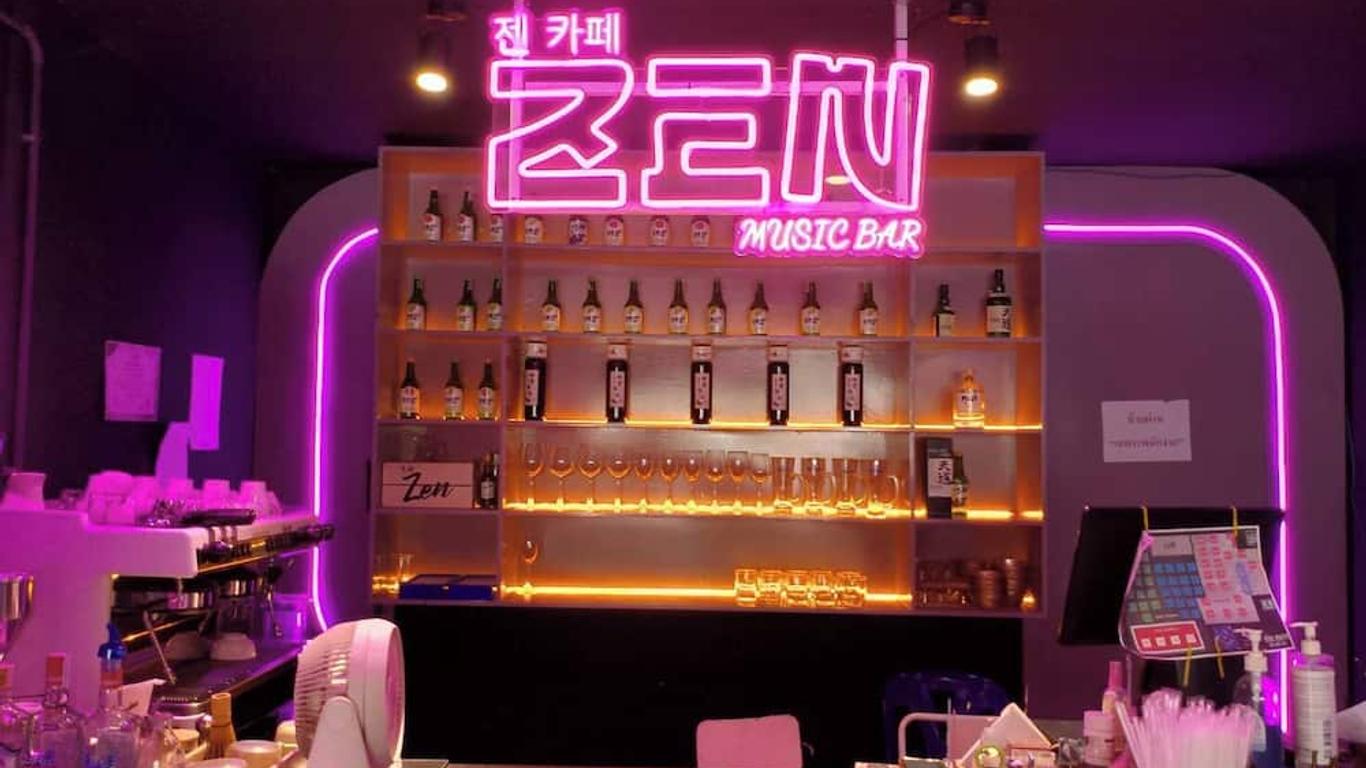 Thezen Hotel