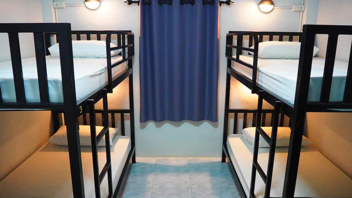 Wayla Hostel - Adults Only