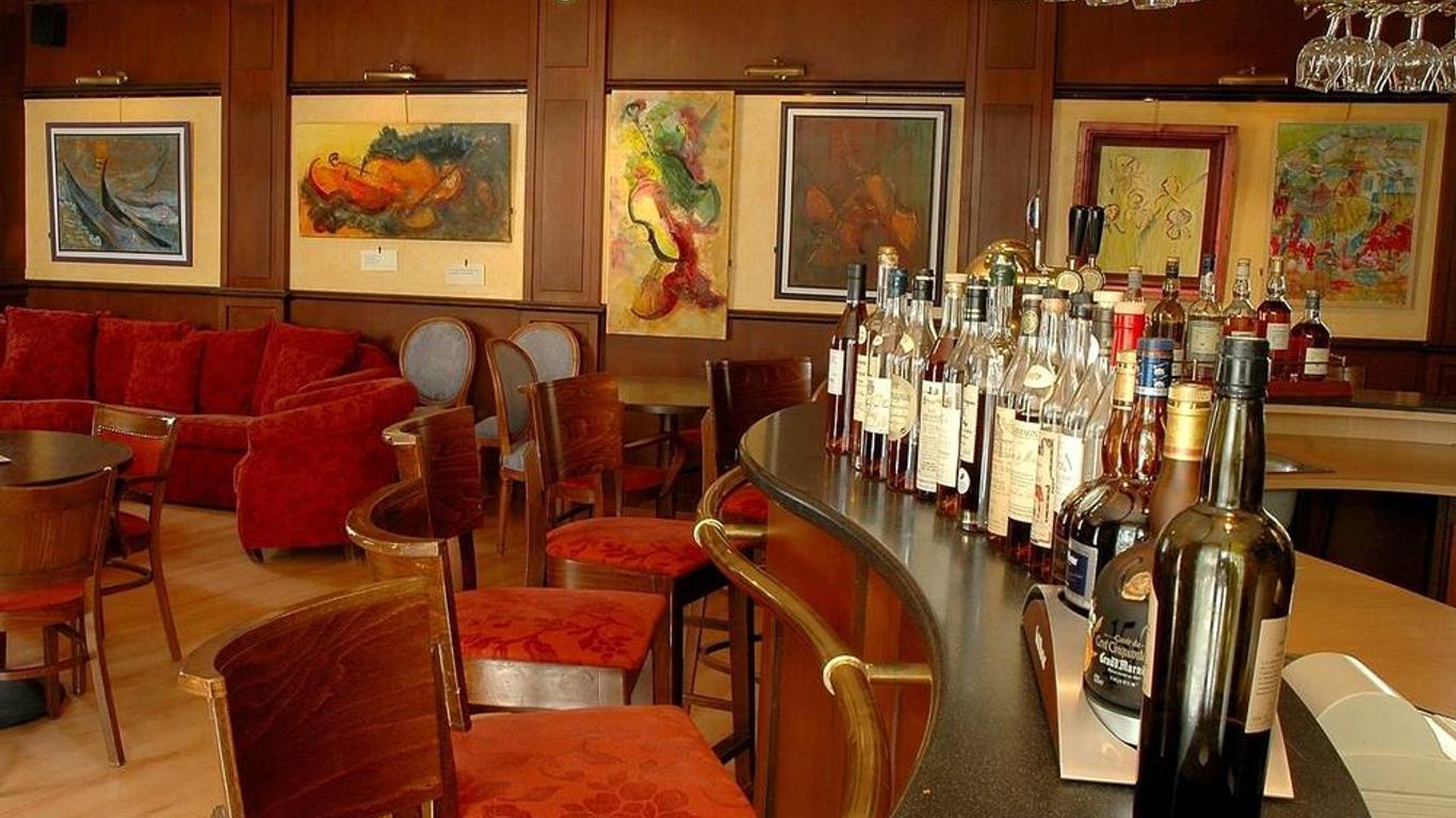 Logis Hotel de Bastard