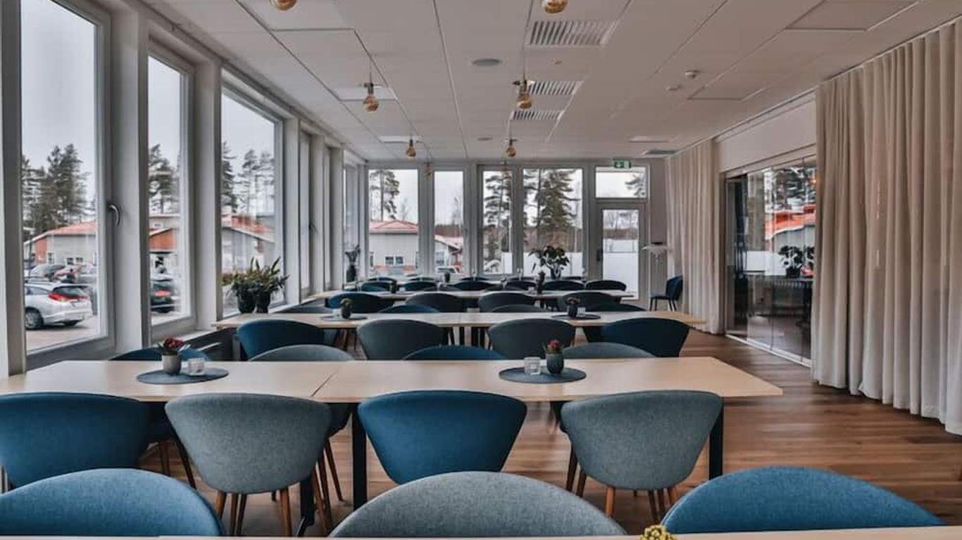 Ädelfors Folkhögskola