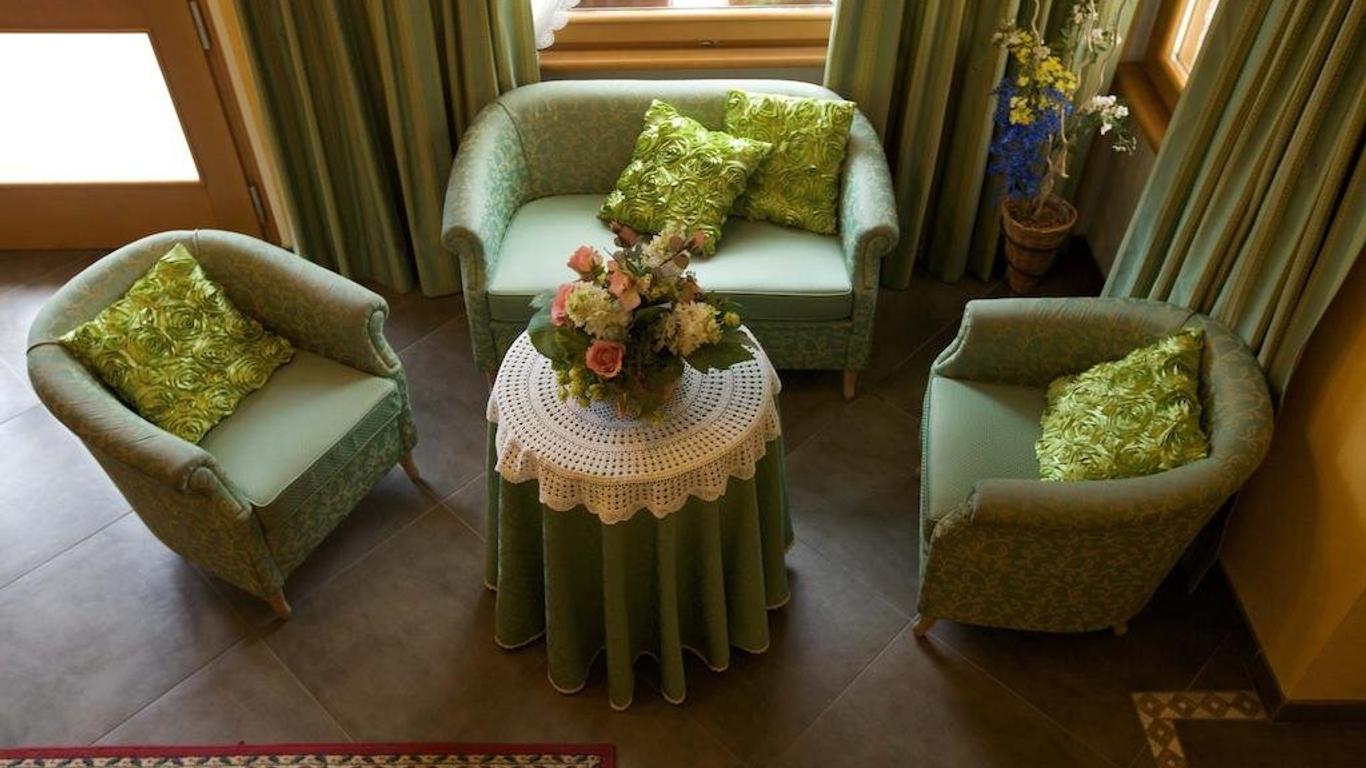Hotel Dolomiti Saone