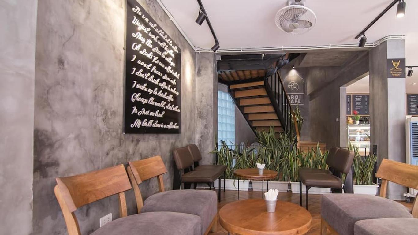 Soft Pillow Hostel - Adults Only