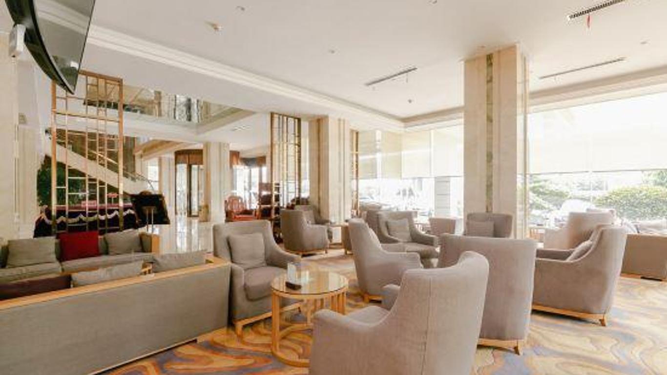 Xin A Dan Yuan Optics Valley International Hotel