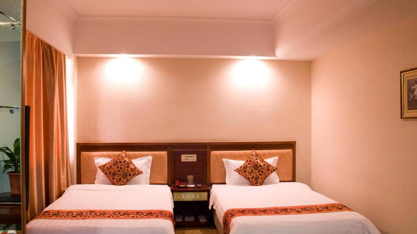 Pearl River Hotel