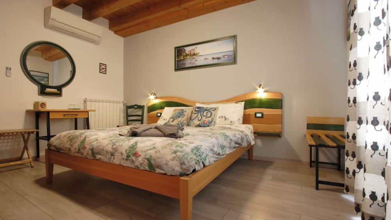 Room in Lodge - Charming Rustic Lodge in Trieste With Private Facilities