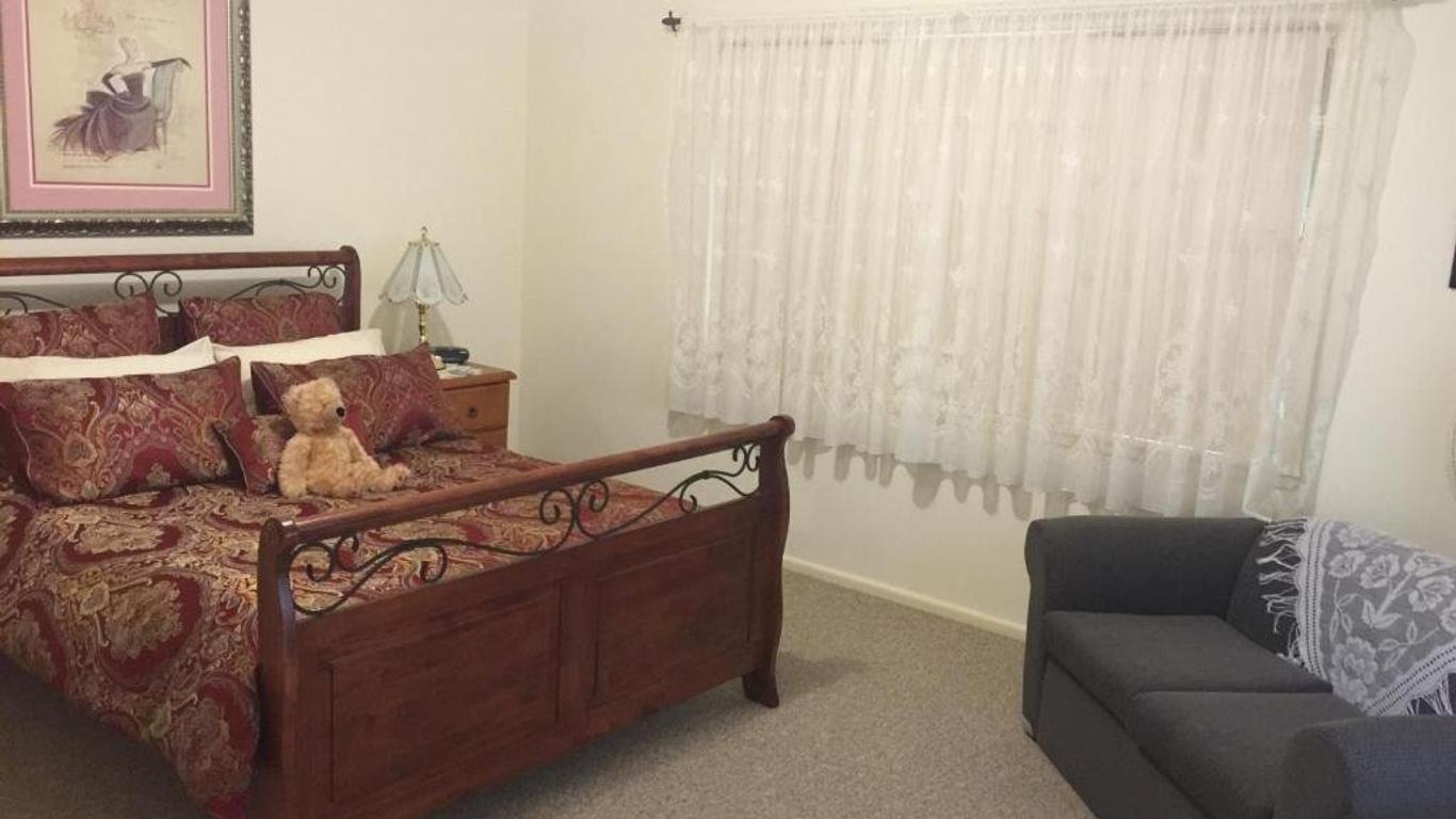 Admurraya House Bed & Breakfast