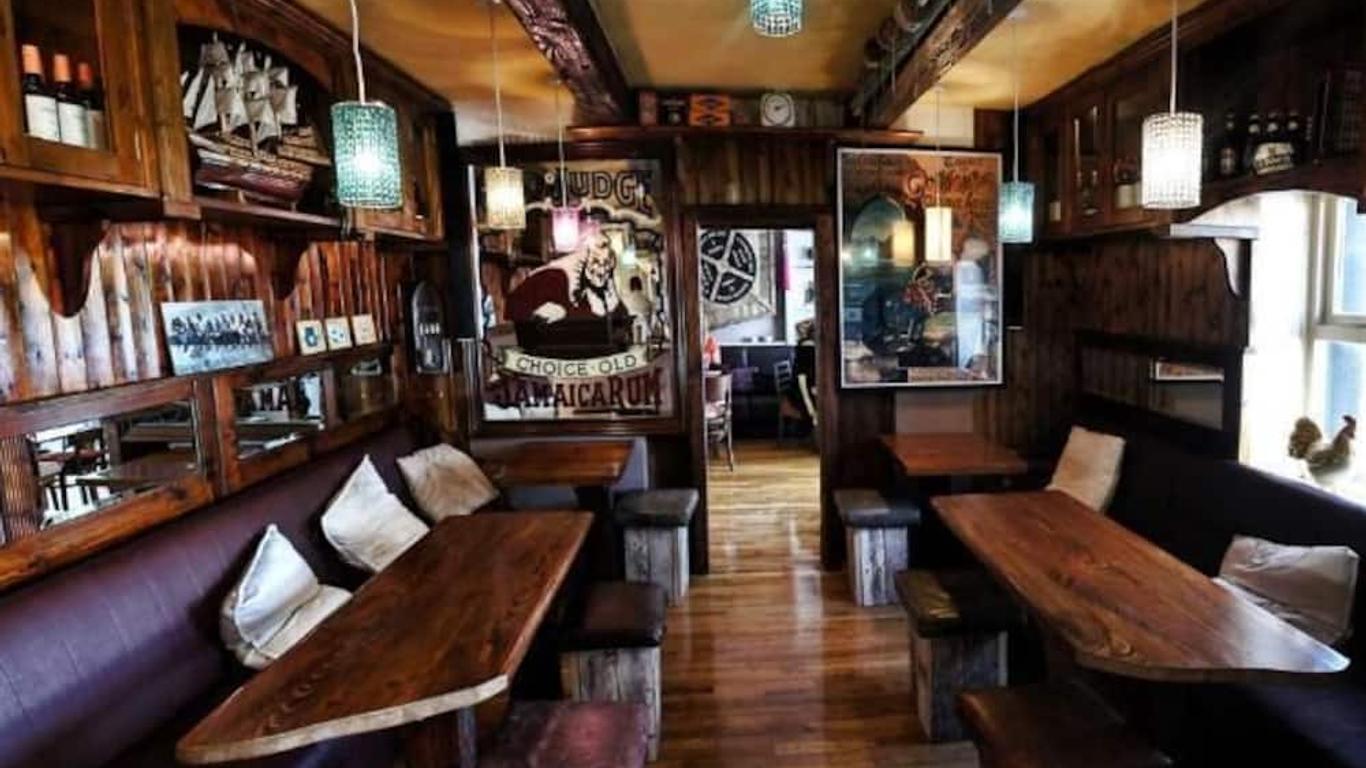 Connemara National Park Hostel